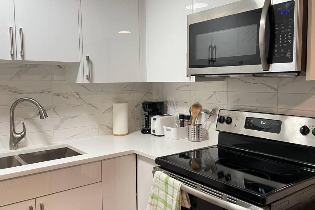 Unit #204 Cozy Mountain View 2Br In Canmore Downtown Exterior foto